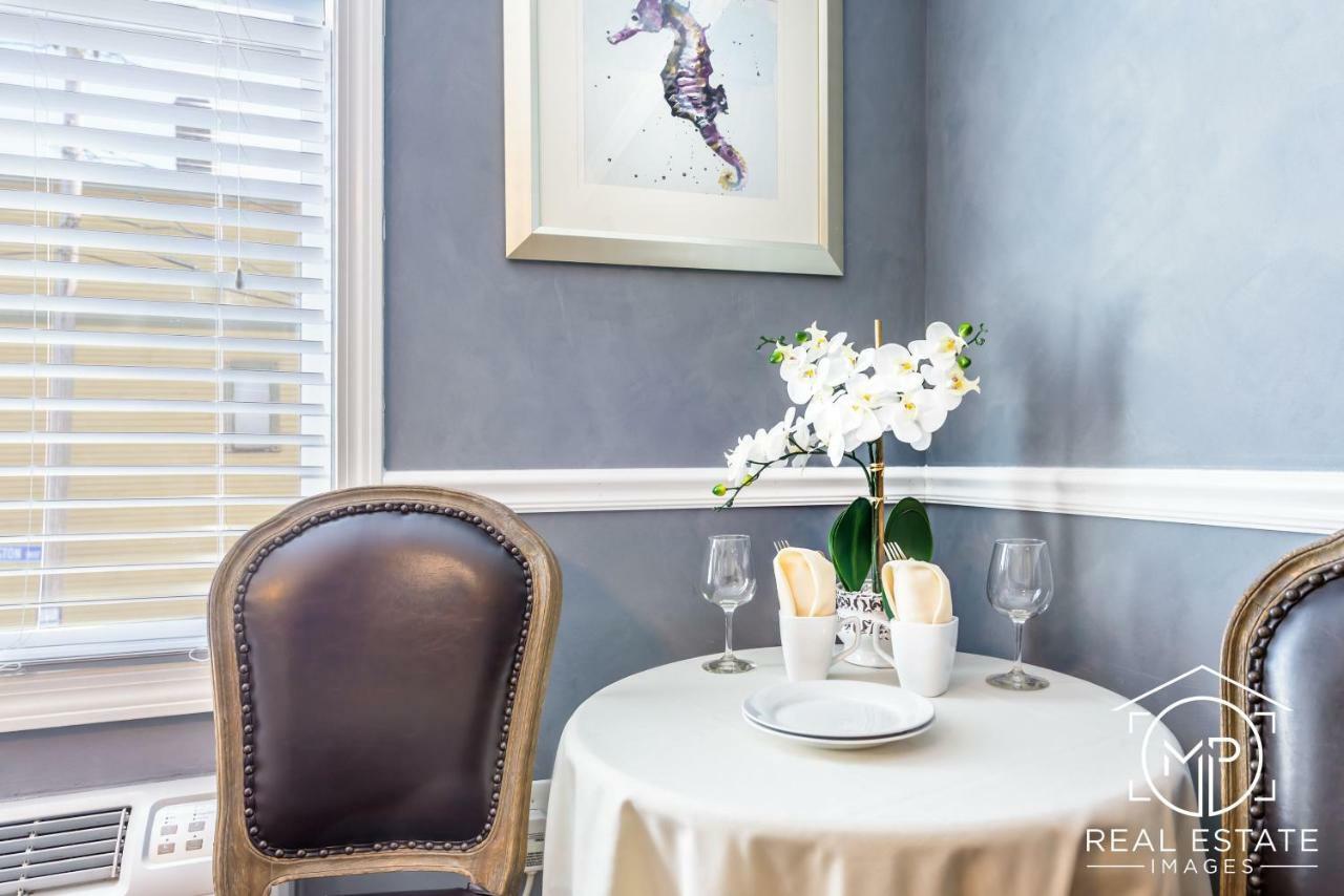 ניופורט Bouchard Restaurant & Inn מראה חיצוני תמונה